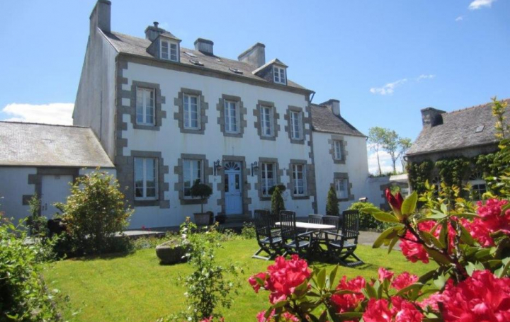 Réseau Immo-diffusion : Maison de village  SAINT-THEGONNEC  340 m2 334 400 € 