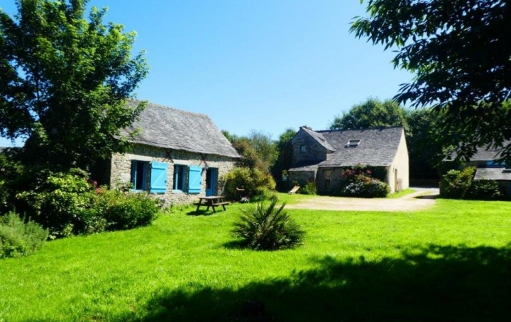 Réseau Immo-diffusion : Maison de village  COMMANA  260 m2 297 800 € 