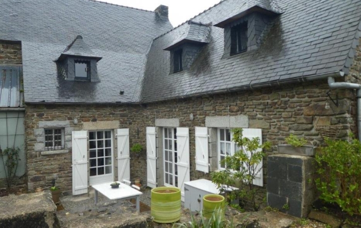 Réseau Immo-diffusion : Maison  LE CLOITRE-PLEYBEN  187 m2 220 500 € 