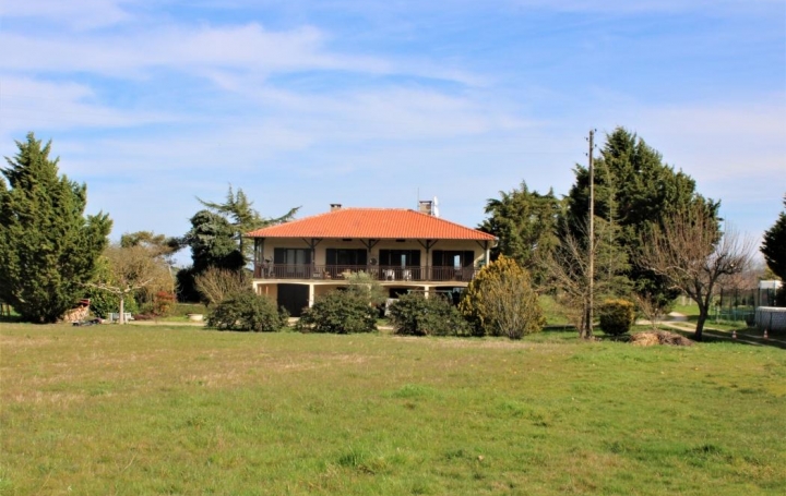 Réseau Immo-diffusion : Maison  PAULHAC  186 m2 498 000 € 