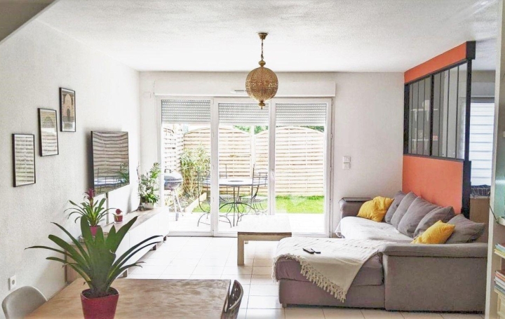 Réseau Immo-diffusion : Maison  SAINT-JORY  86 m2 258 000 € 