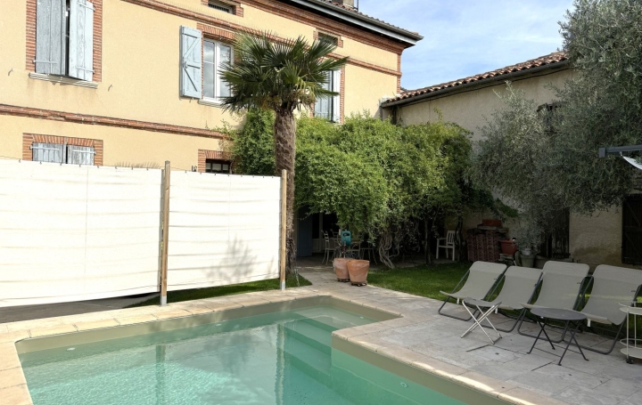 Maison LAVAUR (81500)  450 m2 760 000 € 