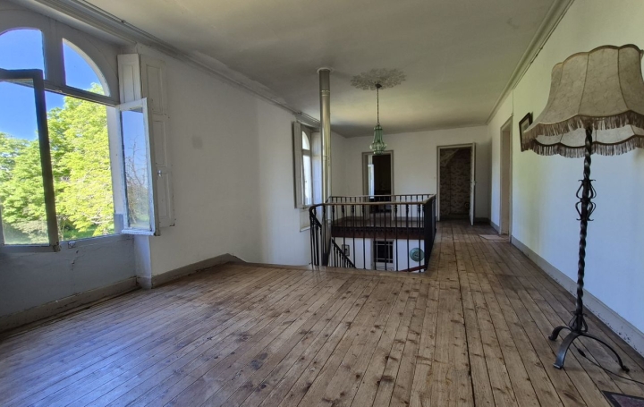 Maison GRAULHET (81300)  465 m2 395 000 € 