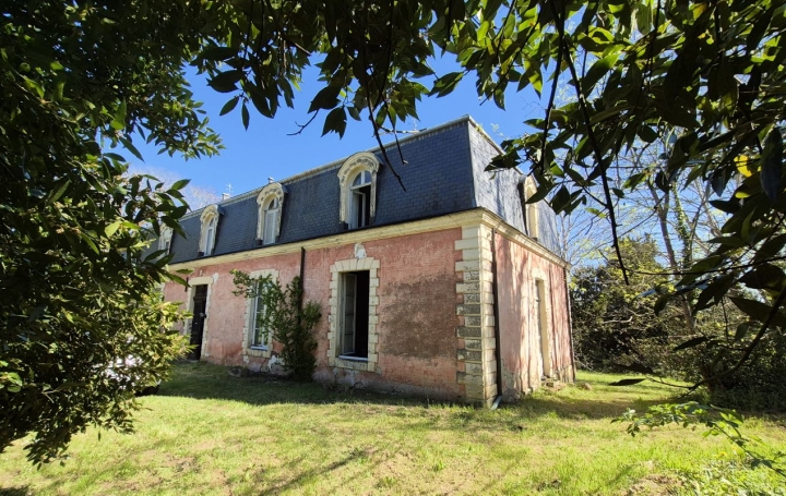 Maison GRAULHET (81300)  465 m2 395 000 € 