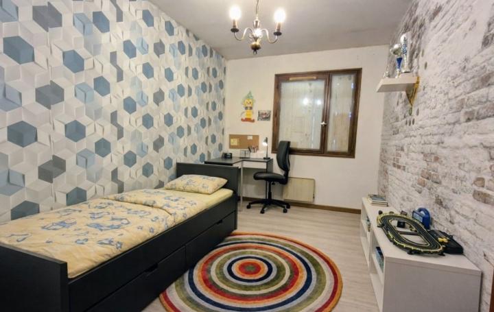 Maison BRUGUIERES (31150)  120 m2 195 000 € 