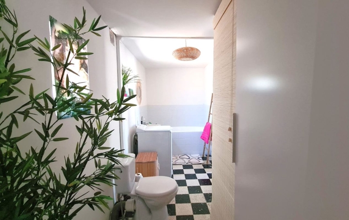 Maison LA NEUVE-LYRE (27330)  160 m2 180 000 € 