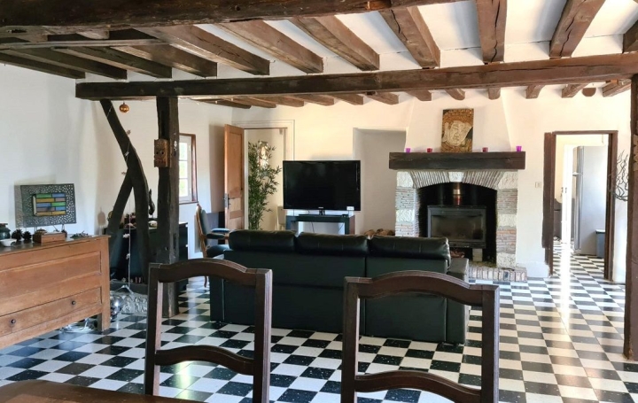 Maison LA NEUVE-LYRE (27330)  160 m2 180 000 € 