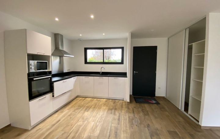 Villa SAINT-MARTORY (31360)  120 m2 1 150 € 