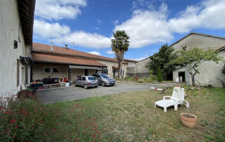 Réseau Immo-diffusion : Maison  POINTIS-DE-RIVIERE  165 m2 200 000 € 