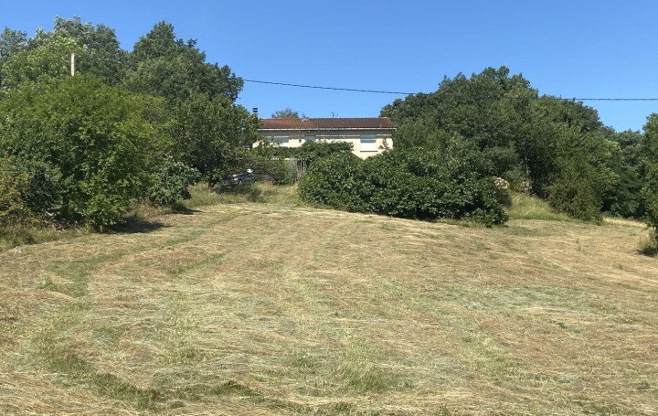 Réseau Immo-diffusion : Maison  VIVIERS-LES-MONTAGNES  105 m2 0 € 