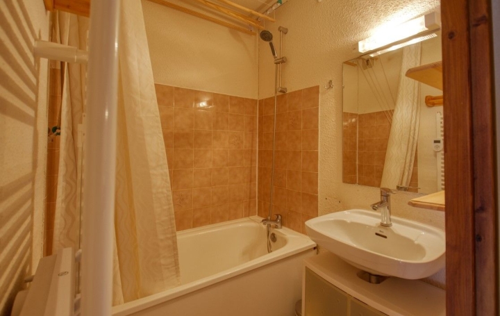 Studio MORILLON (74440)  25 m2 85 000 € 