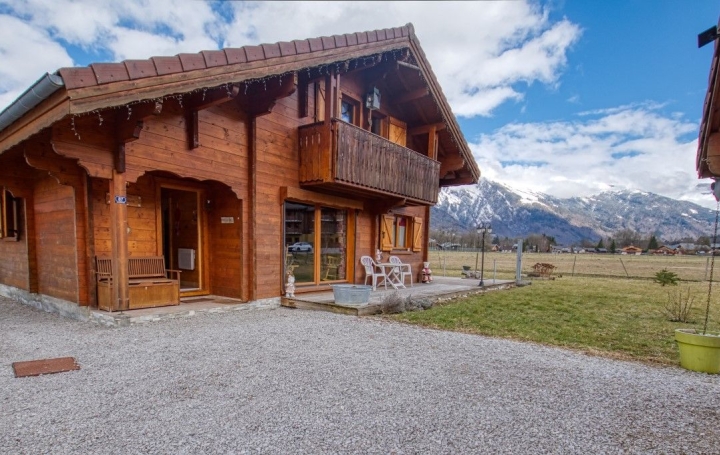 Maison MORILLON (74440)  93 m2 640 000 € 