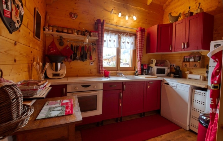 Maison MORILLON (74440)  93 m2 640 000 € 