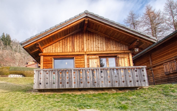 Maison VERCHAIX (74440)  34 m2 269 000 € 