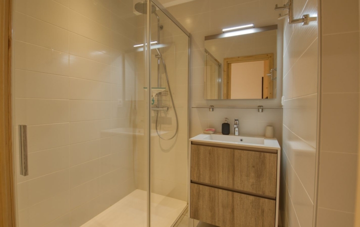 4 Pièces MORILLON (74440)  84 m2 498 000 € 