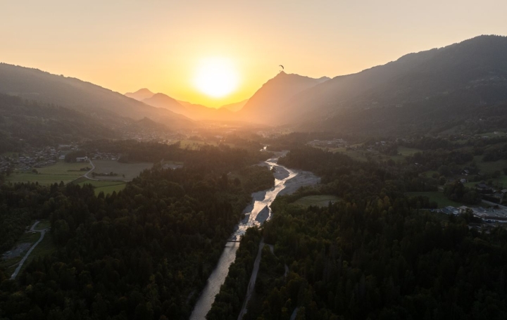 5 Pièces SAMOENS (74340)  100 m2 716 000 € 