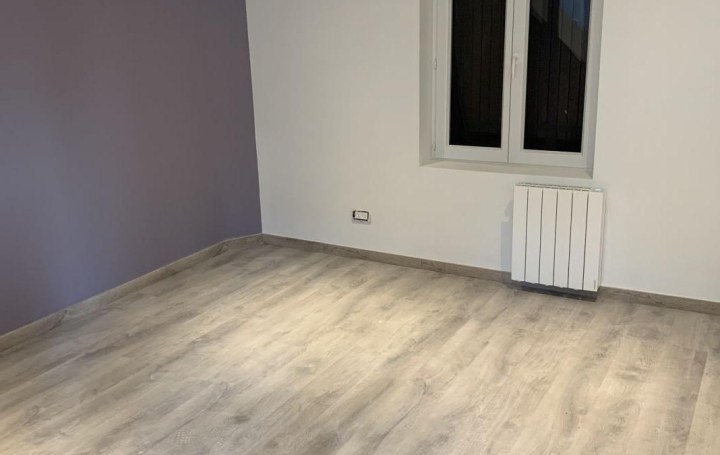 Réseau Immo-diffusion : Maison  MARINES  45 m2 140 000 € 