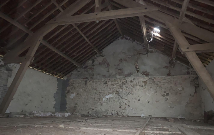 Maison MONNEVILLE (60240)  170 m2 148 000 € 