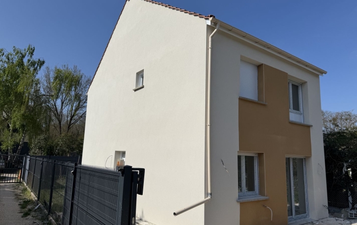 Maison PIERRELAYE (95480)  104 m2 405 000 € 