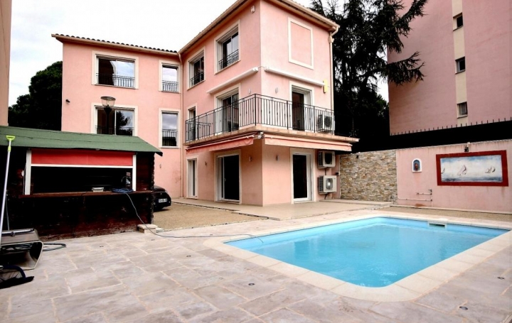 Réseau Immo-diffusion : Maison  CANNES  210 m2 695 000 € 