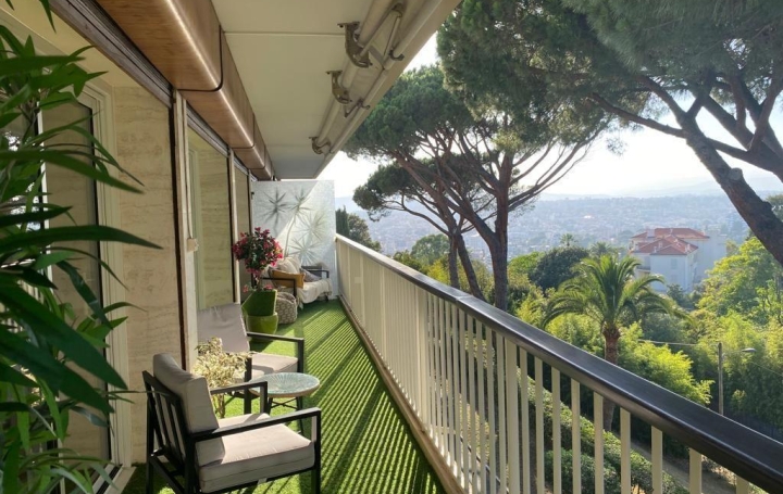 Appartement CANNES (06400) 107 m<sup>2</sup> 735 000 € 
