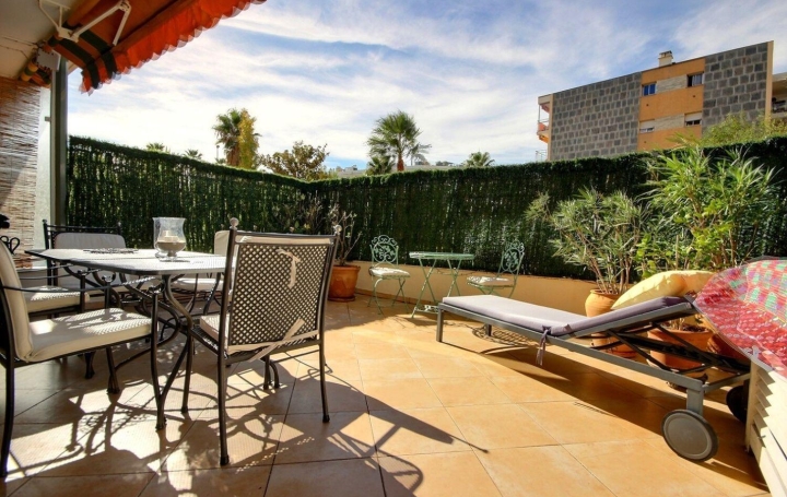 Appartement CANNES (06400) 37 m<sup>2</sup> 285 000 € 