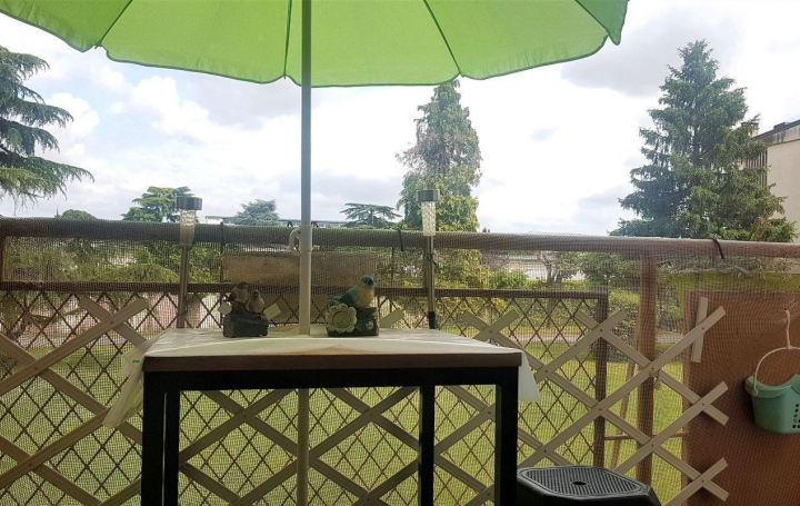 Réseau Immo-diffusion : Studio  BON-ENCONTRE  37 m2 43 000 € 