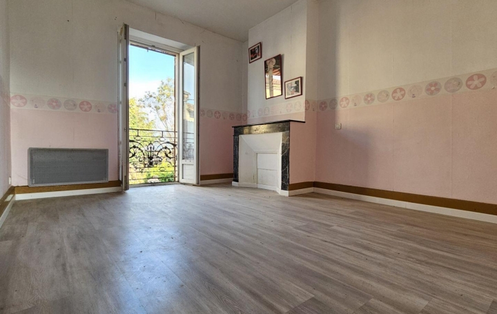 Maison de village LAPARADE (47260)  97 m2 76 500 € 