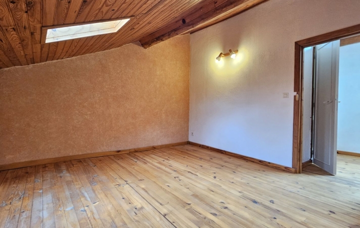 Maison de village LAPARADE (47260)  140 m2 119 000 € 