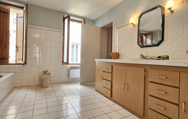 Maison de ville CLAIRAC (47320)  175 m2 87 000 € 