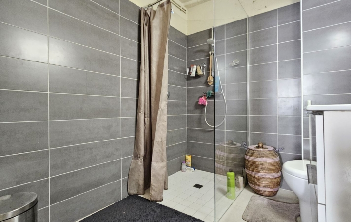 Maison de ville SAINTE-LIVRADE-SUR-LOT (47110)  141 m2 79 000 € 