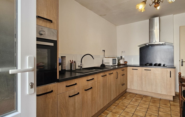 Maison de ville SAINTE-LIVRADE-SUR-LOT (47110)  141 m2 79 000 € 