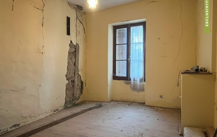 Maison de village TOMBEBOEUF (47380)  120 m2 15 000 € 