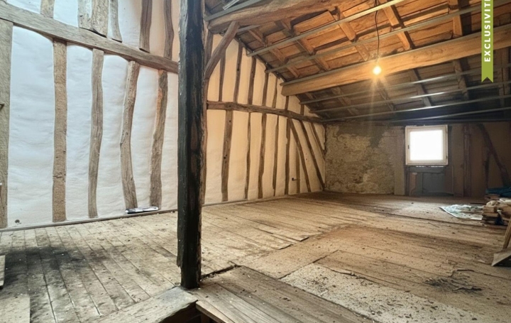 Maison de village TOMBEBOEUF (47380)  120 m2 15 000 € 
