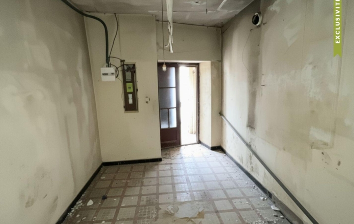 Maison de village TOMBEBOEUF (47380)  120 m2 15 000 € 