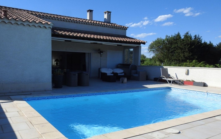 Réseau Immo-diffusion : Maison  SAINTES-MARIES-DE-LA-MER  226 m2 728 000 € 