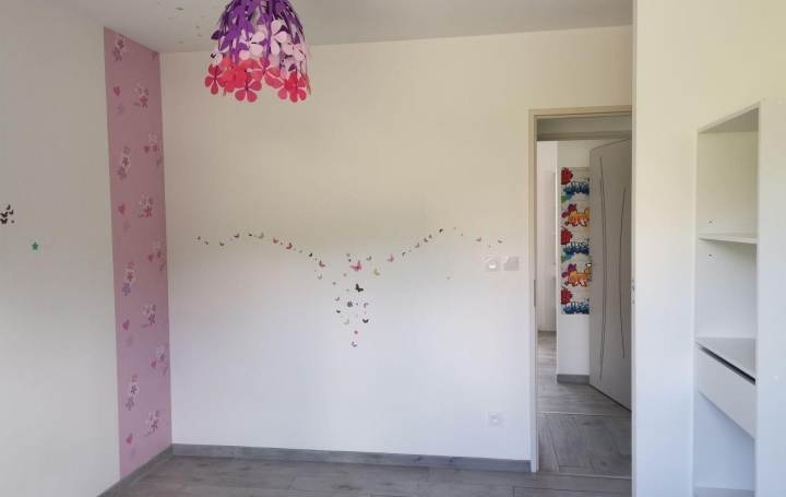 Maison VERANNE (42520)  100 m2 1 059 € 