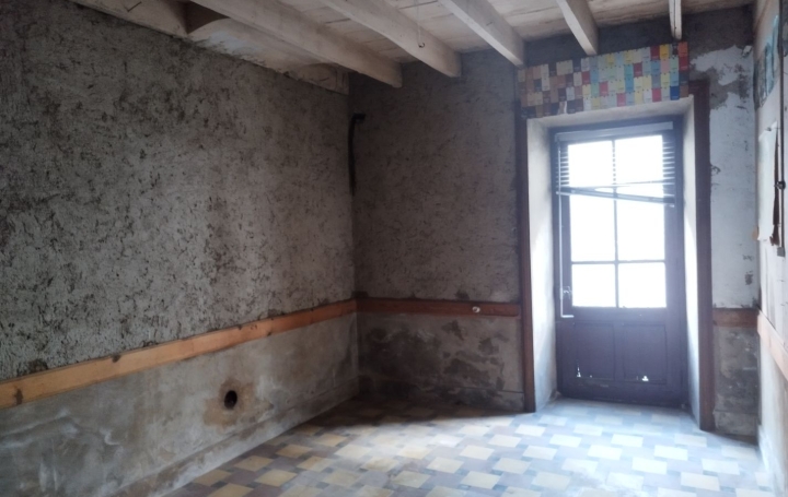 Maison MACLAS (42520)  300 m2 250 000 € 