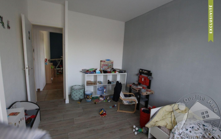 Réseau Immo-diffusion : Maison  CHUZELLES  90 m2 315 000 € 