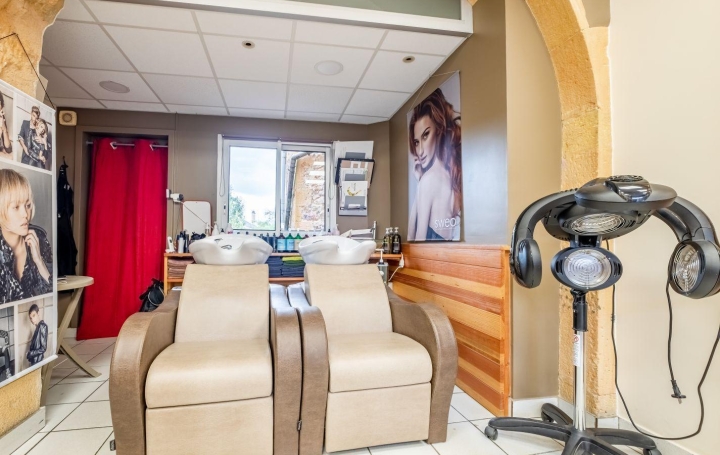 Activité commerciale LE BOIS-D'OINGT (69620)   55 000 € 