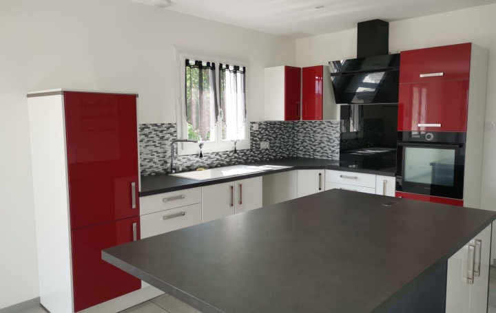 Maison VERANNE (42520)  100 m2 320 000 € 