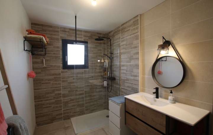 Maison DAVEZIEUX (07430)  105 m2 297 000 € 
