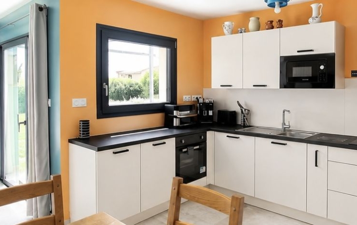 Maison SAINT-CYR (07430)  105 m2 297 000 € 