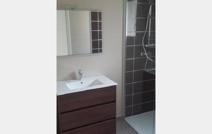 Maison SAINT-UZE (26240)  80 m2 228 400 € 