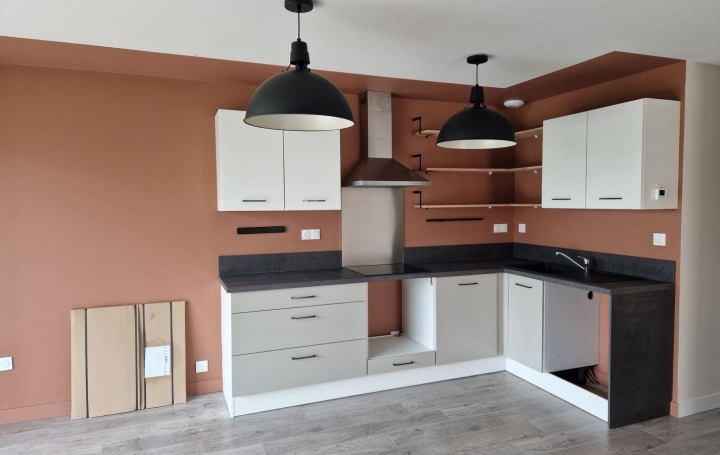 Maison LA COUCOURDE (26740)  81 m2 239 900 € 