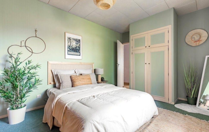 5 Pièces PESSAC (33600)  95 m2 294 000 € 