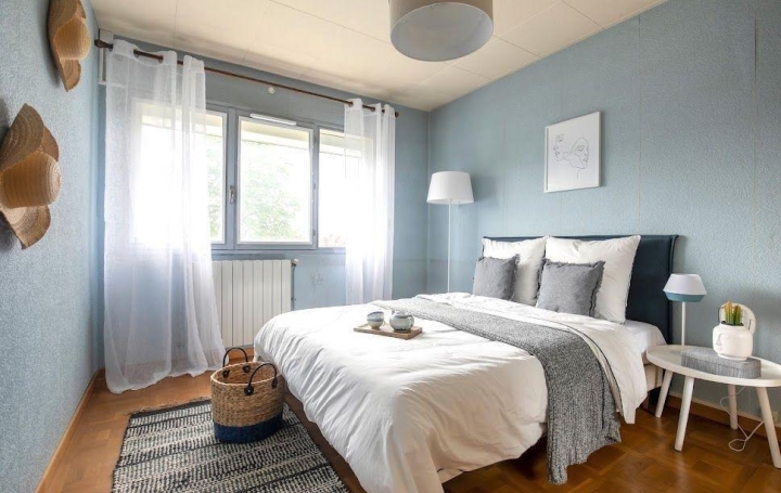 5 Pièces PESSAC (33600)  95 m2 294 000 € 