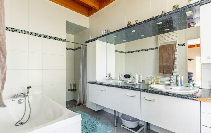 Maison LACANAU (33680)  141 m2 590 000 € 