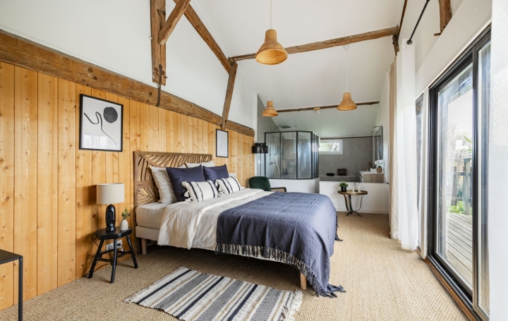 Maison SAINTE-HELENE (33480)  247 m2 304 000 € 