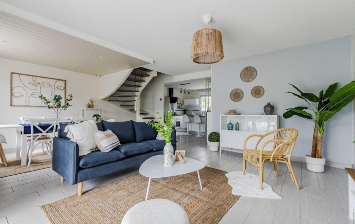 Maison MERIGNAC (33700)  92 m2 389 000 € 